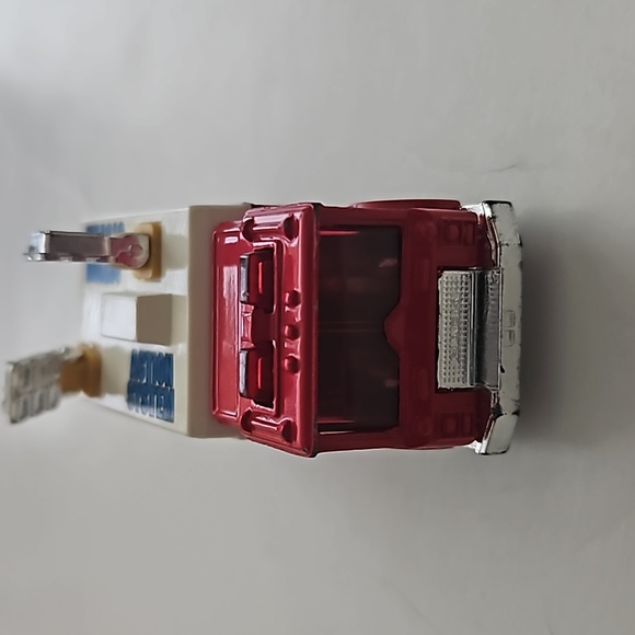 Matchbox Fire Resc⁸ue Unit - Picture 4 of 6